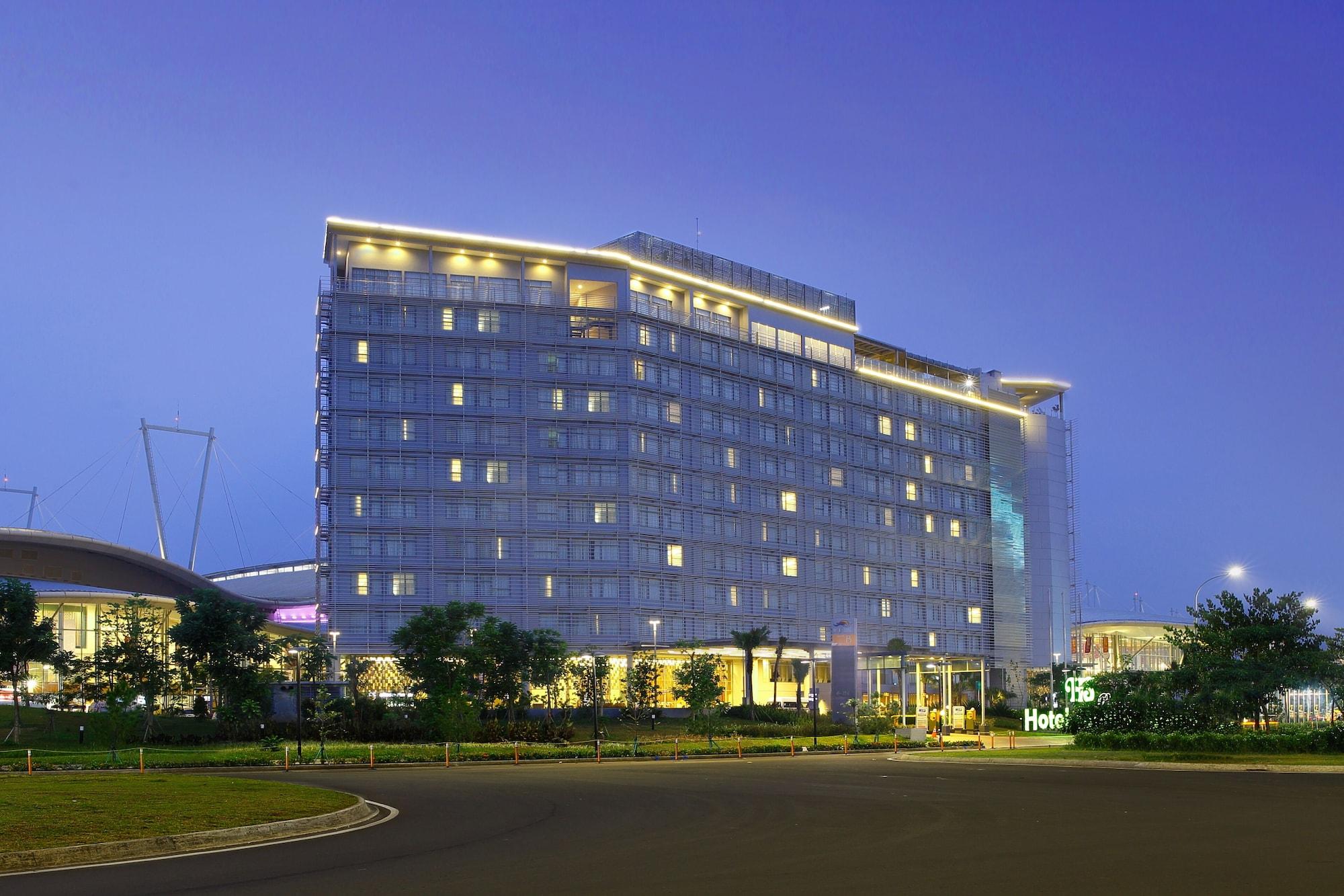Hotel Santika Premiere Ice - Bsd City Serpong Exterior foto